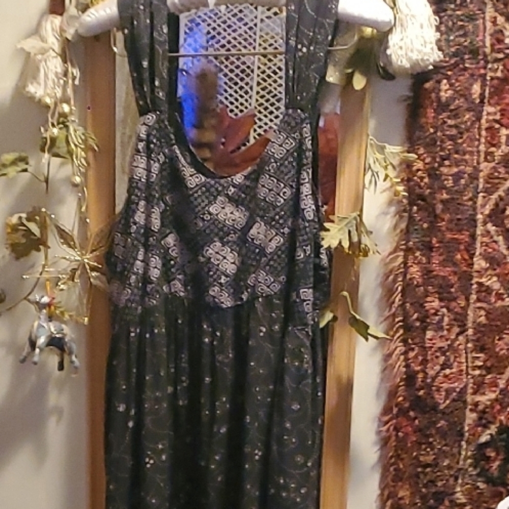 🦋❤️Rare Vintage Batik Dress